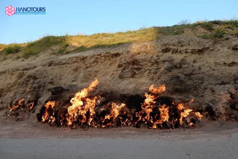 Yanar Dag Azerbaijan - nơi có ngọn lửa vĩnh cưủ chưa bao giờ tắt