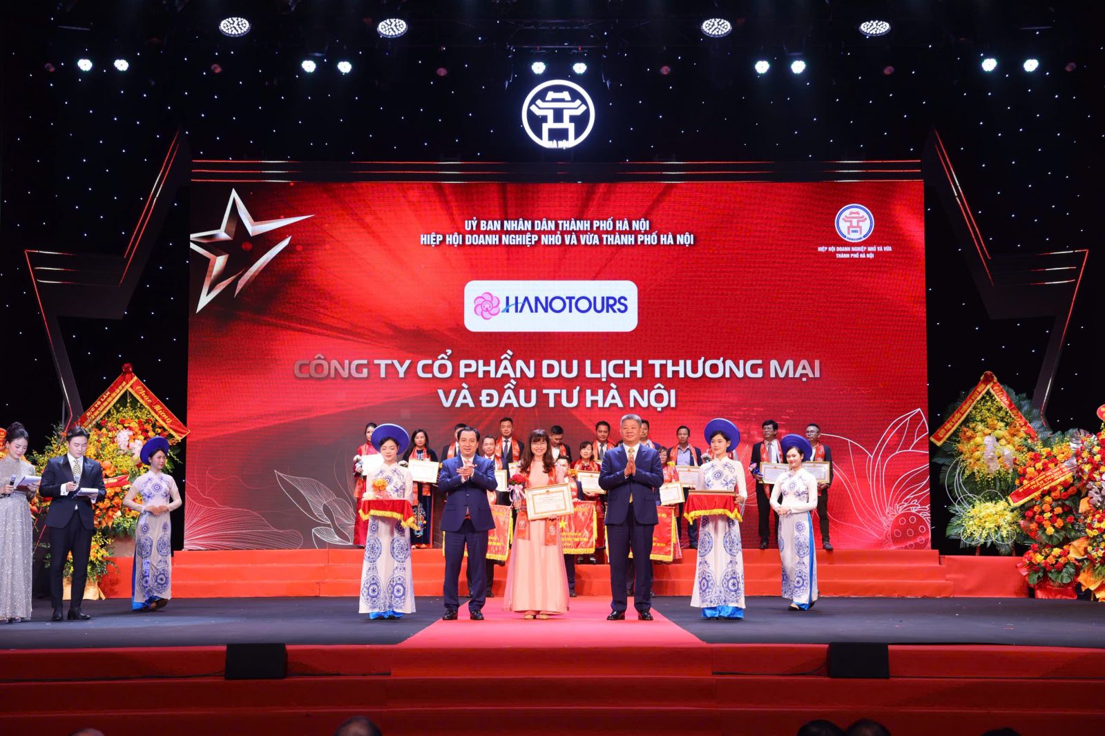 Hanotours đã có 8 lần nhận được Bằng khen của UBND Thành phố Hà Nội